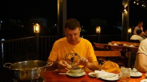 Обзор Nha Hang Thung. Такого обслуживания мы давно не видели!!!