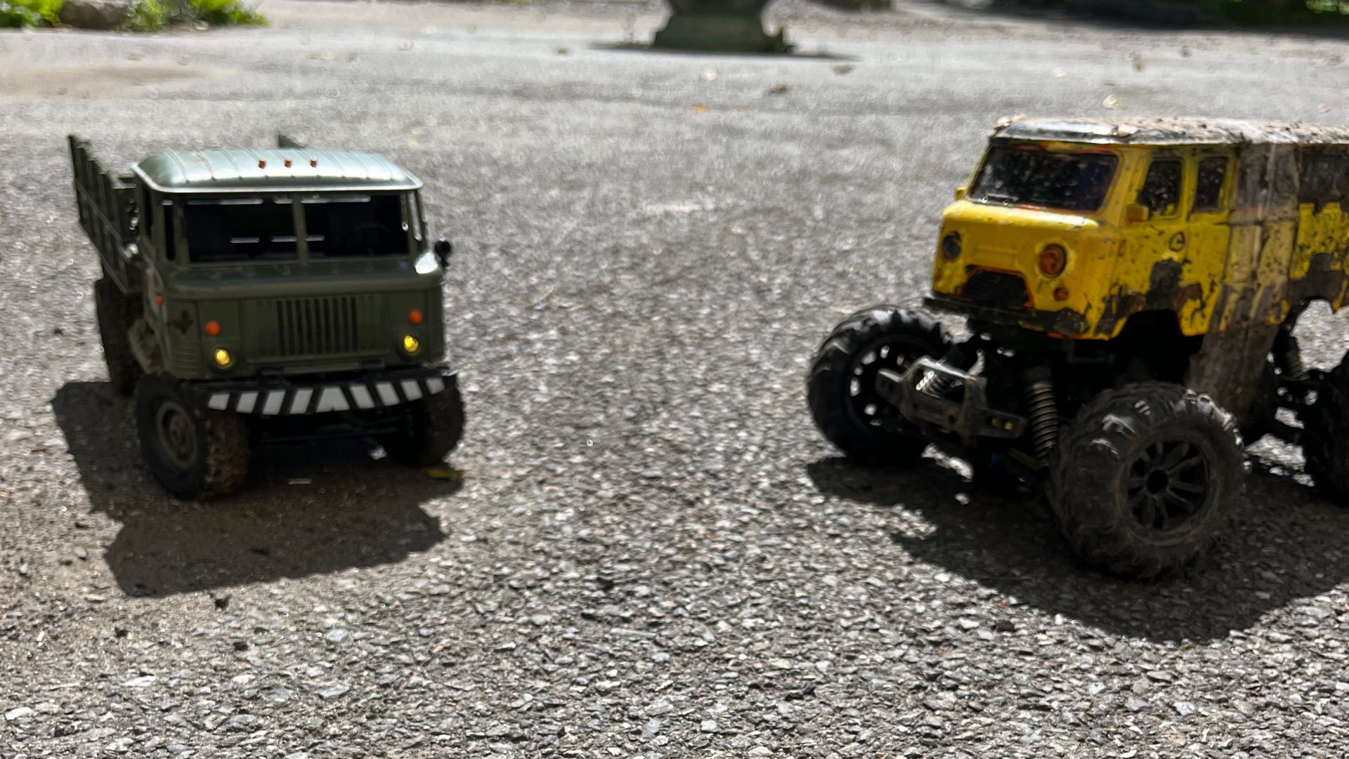 Монстр буханка против шишиги!!! кто лучше на бездорожье!!!!!