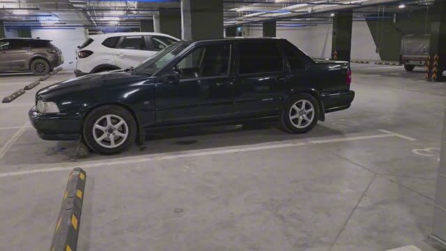 Чистый багажник в Вольво s70 смотреть онлайн