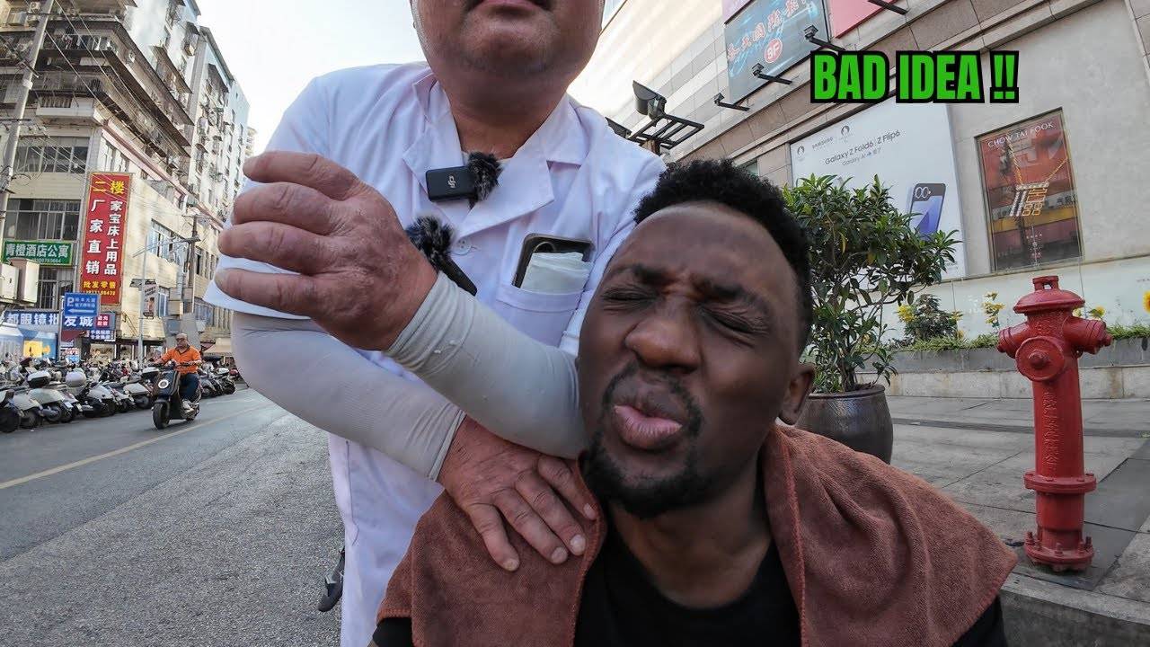 $5 Brutal Chinese Street Massage： Painful or Healing？ смотреть онлайн