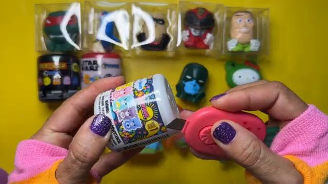 Распаковка сенсорных игрушек Squishy Toys для релаксации