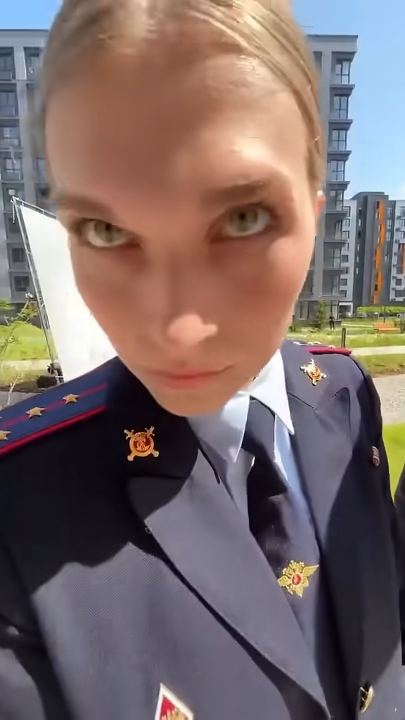 Она как будто бы призрака увидела 👻🤣👍🚀👇