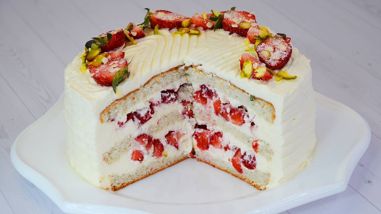 ☁️ Нежнейший Ангельский бисквит на белках — воздушный, как облачко! 🤍 Не выбрасывайте белки!