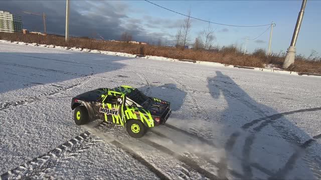 Arrma mojave 6S. Тест на бездорожье смотреть онлайн