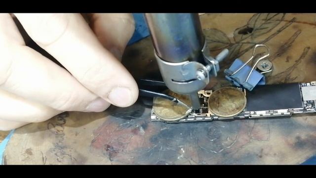 Iphone 6s Plus не заряжается. Замена контроллера.