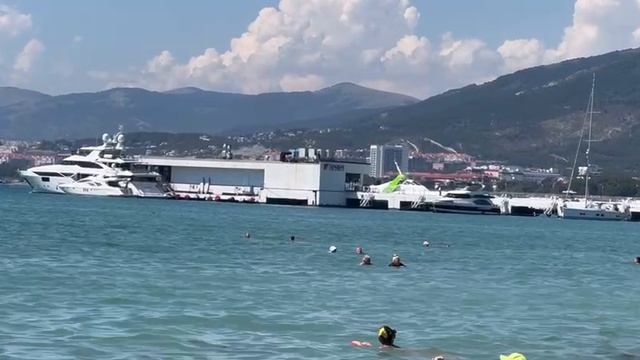 Мы опять в Геленджике! смотреть онлайн