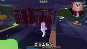 Я СТАЛА СИРЕНОГОЛОВЫМ В РОБЛОКС ! ВЫЖИВАЮ В ROBLOX