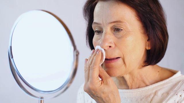 ЛУЧШАЯ Маска ОТ ПИГМЕНТНЫХ ПЯТЕН ! БЫСТРО ОТБЕЛИТ кожу Домашний уход за лицом от ПИГМЕНТАЦИИ смотреть онлайн