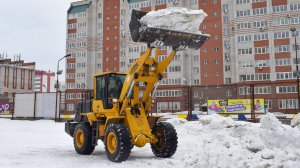 Фронтальный погрузчик Foton Lovol FL935E. Ворошение снега / Front loader Foton Lovol FL935E