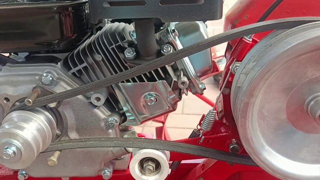 Сажаем картофель переделанным мотоблоком  Салют с картофелесажалкой  Форза.