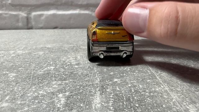Hot Wheels Chrysler 300C Mainline обзор #хотвилс #hotwheels #авто #1:64 #топ #обзор