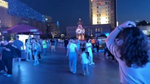 #2 Небоскребы Шанхая, Пудун. Охота за Лабубу, что это за ерунда?  Принесли кастрюлю супа.