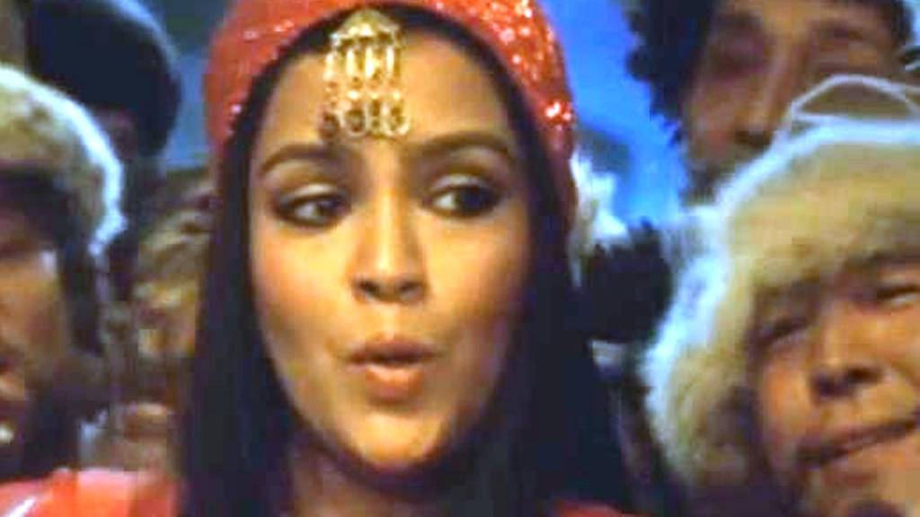 Али-Баба и 40 разбойников - Хатуба, поёт Фатима Ali Baba and the 40 Robbers - Khatuba sings Fatima смотреть онлайн