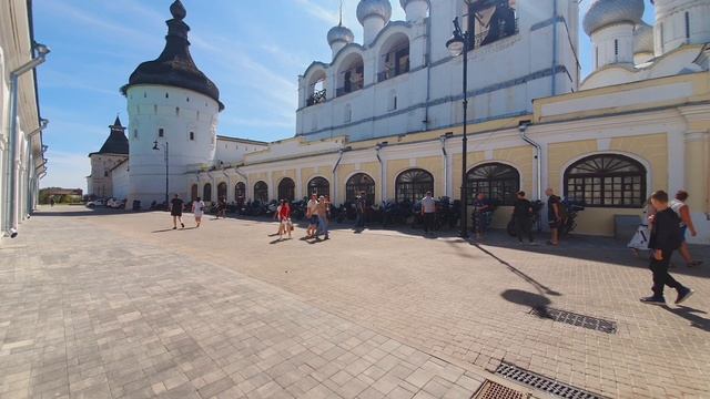 Ростовский кремль — архитектурный ансамбль XVII века в городе Ростов Великий (Ярославская область). смотреть онлайн