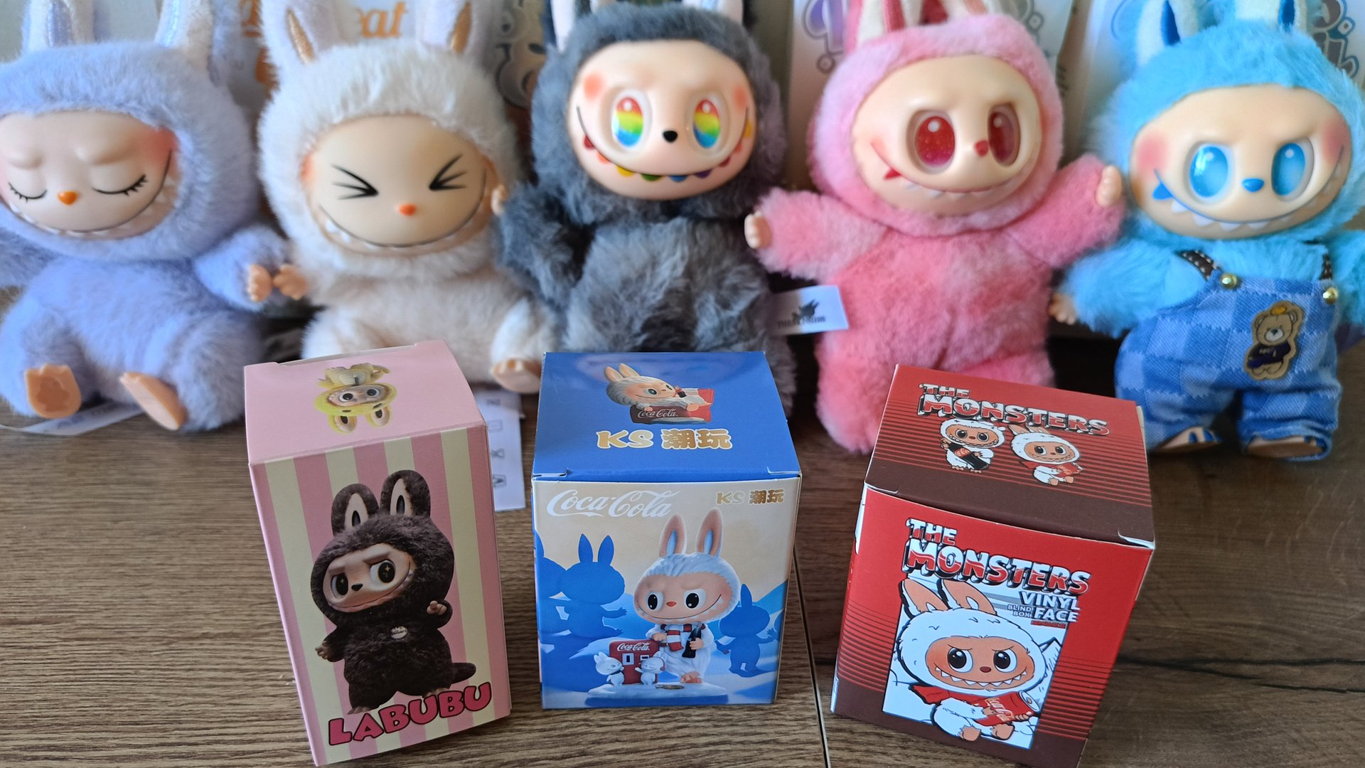 Распаковка Лабубу смотреть онлайн