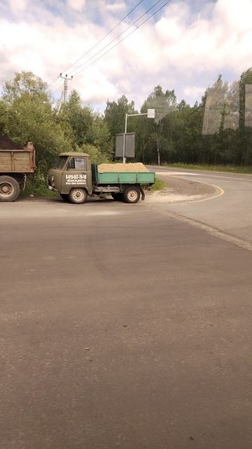 Я в автобусе смотрю в окно