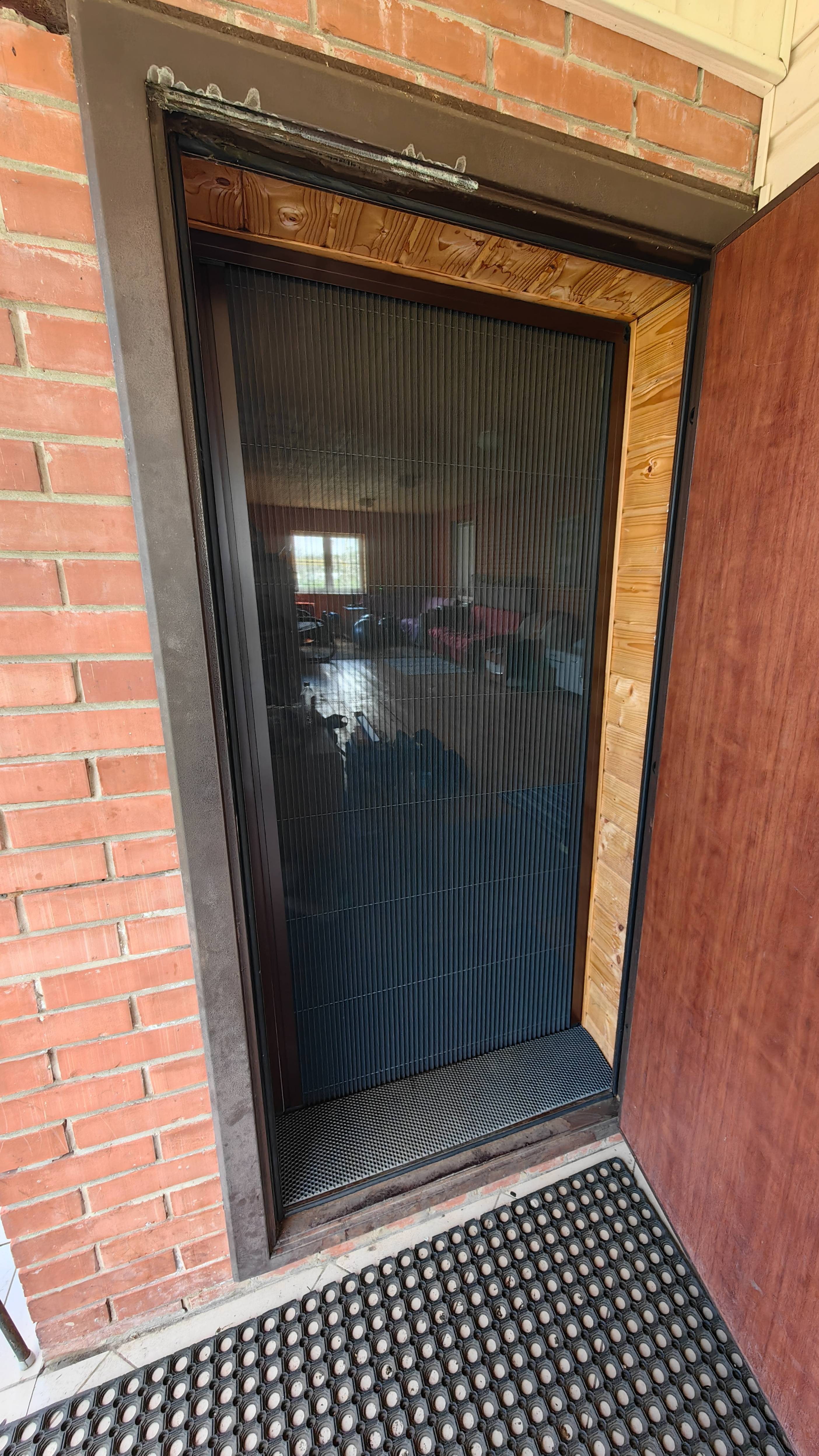 Москитные сетки #плиссеАнтикошка входная дверь