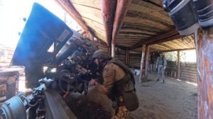 Kадры арт. удара по пункту управления БПЛА ВСУ на правом берегу Днепра из установки «Мста-Б».