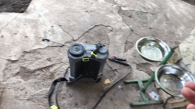 Летняя подкормка саженев хвойных, для развития корневой и активного роста🌲 смотреть онлайн