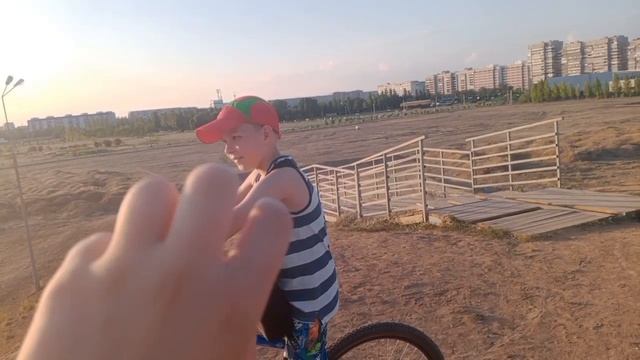 Катаемся с другом по горам!