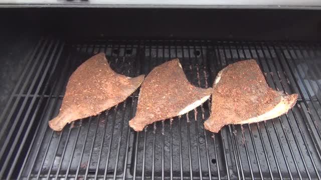 КАМБАЛА В СМОКЕРЕ OKLAHOMA JOE!) ТЕПЕРЬ Я ЗНАЮ, ЧТО ТАКОЕ НЕЖНОСТЬ!) смотреть онлайн