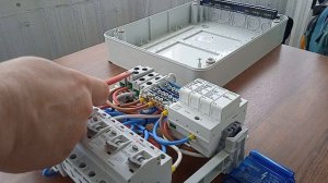 Защита деревянного дома: ставим УЗДП и УЗИП. Обзор щита который не подведет.