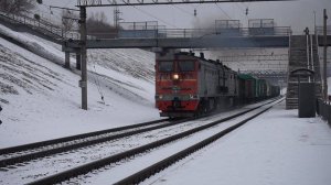 Тепловоз 2ТЭ10М-3434 карабкается на подъём. Звук 10Д100.