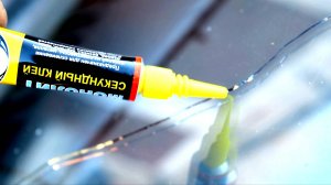 Устранение трещины на лобовом стекле подручными средствами!