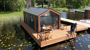 Хаусботы на воде