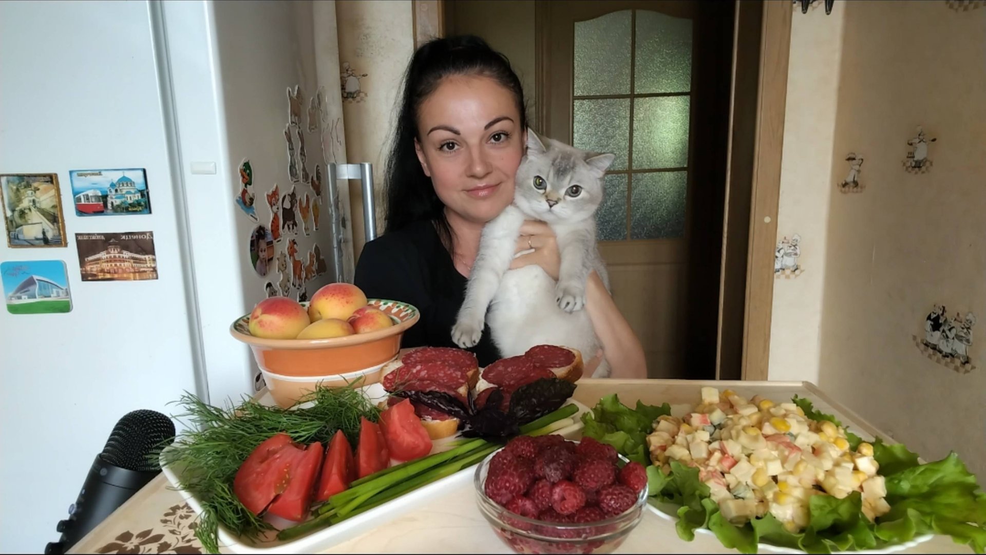 Мукбанг🦀Крабовый салат 🥗 Отвечаю на вопросы 🥰 смотреть онлайн