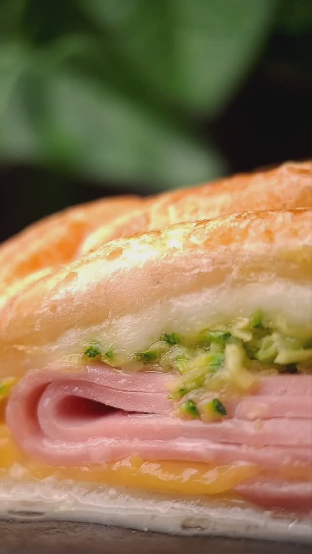 Быстрый пирог с кабачком и сыром