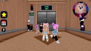 ВЕСЕЛЫЙ ЛИФТ В РОБЛОКС ! Я НАШЛА НА ЭТАЖЕ УЭНЗДЭЙ В ROBLOX