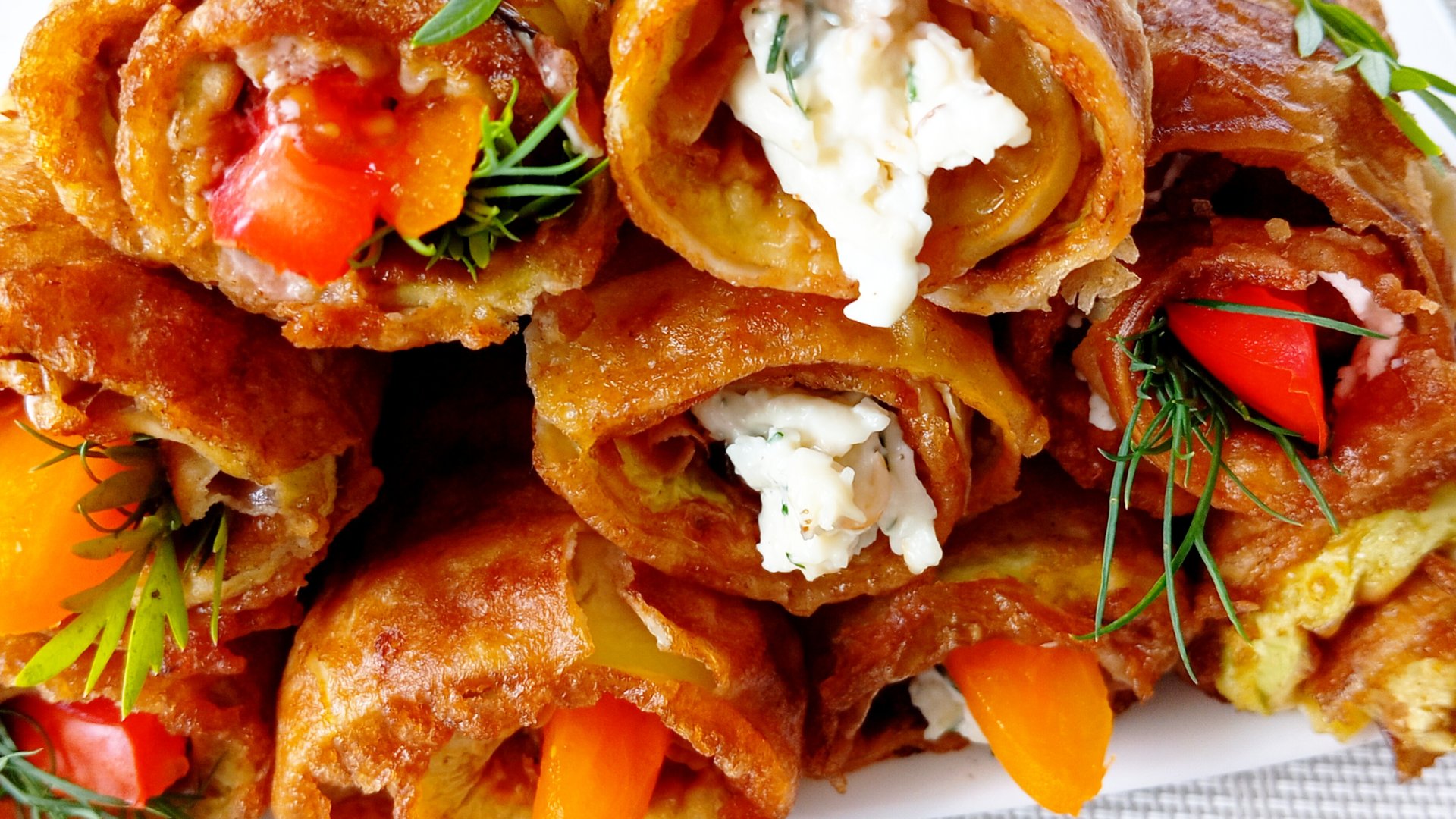 Рулетики 🫔 из кабачков с сырной 🧀 начинкой смотреть онлайн