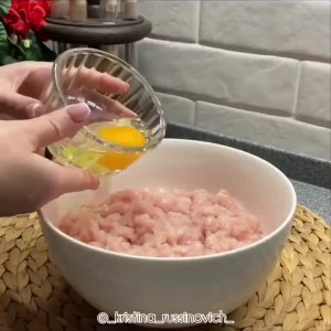 КУРИНЫЕ КОТЛЕТЫ