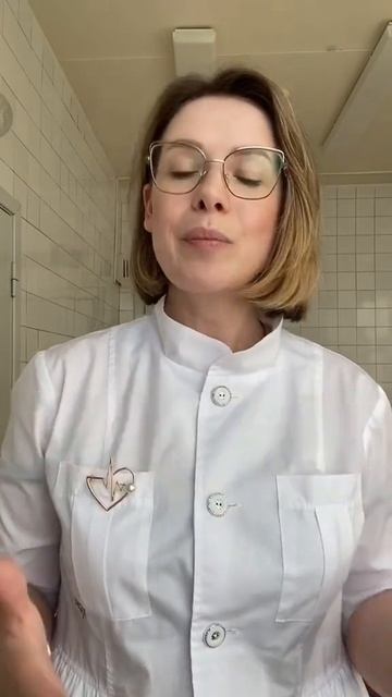 Как одевать малыша после рождения? #ВикторияМатвиенко #беременность #роды смотреть онлайн