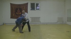 00512 НОЖ! ВХОД-УДАР!