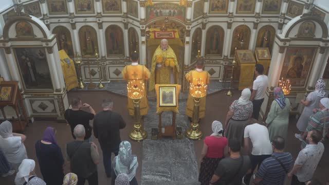 Запись трансляции 20 июля 8:40. Часы. Литургия смотреть онлайн