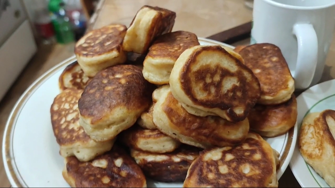 ЕДИМ ОЧЕНЬ ВКУСНЫЕ ОЛАДУШКИ! смотреть онлайн