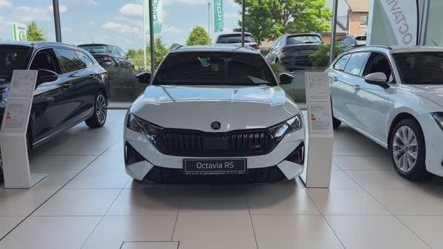 Skoda Octavia RS 2025 обзор смотреть онлайн