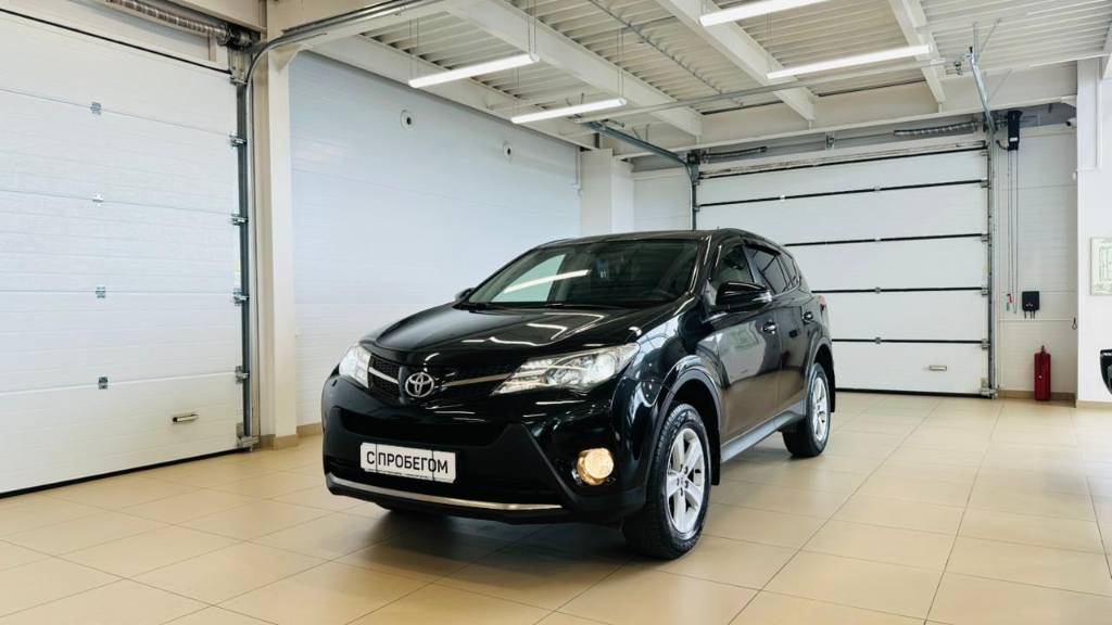 Toyota RAV4, 2013 год