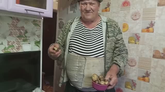 ДЕРЕВЕНЩИНА, ПЕРВЫЙ УРОЖАЙ, ПОВСЕДНЕВНАЯ СЕЛЬСКАЯ ЖИЗНЬ смотреть онлайн