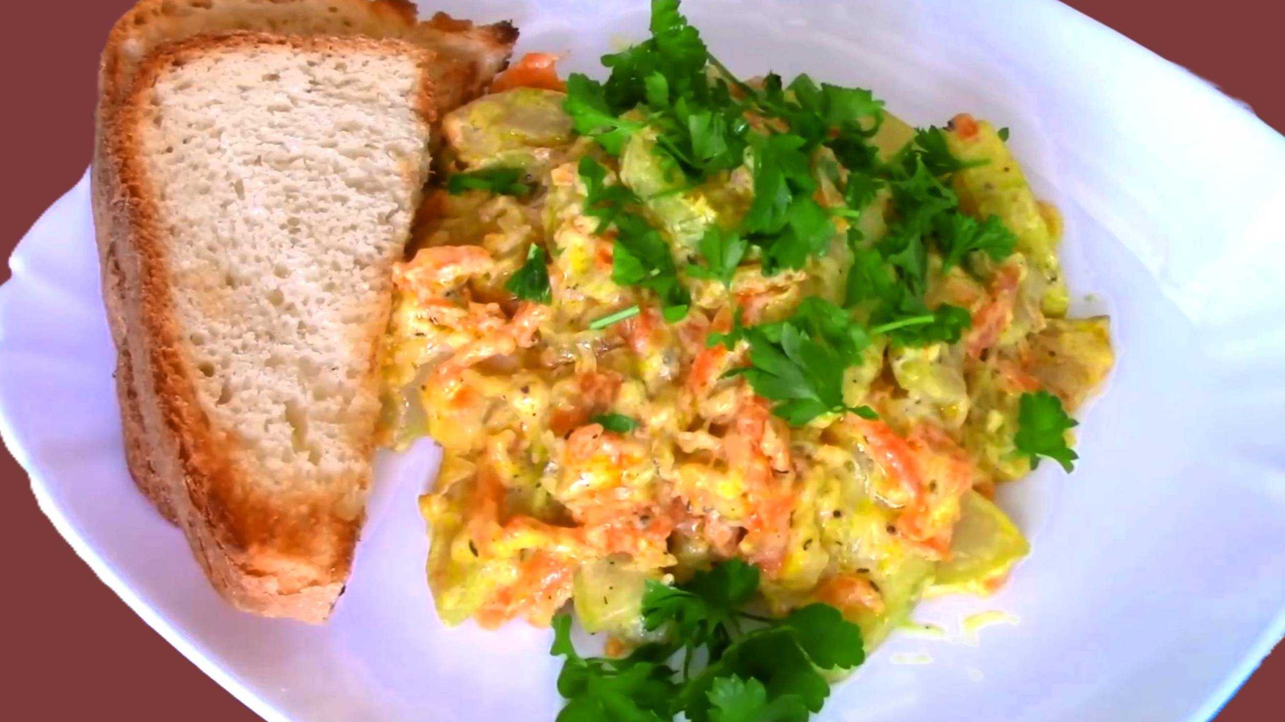 Кабачки в сметане - приготовьте это блюдо срочно, пока кабачки не переросли смотреть онлайн