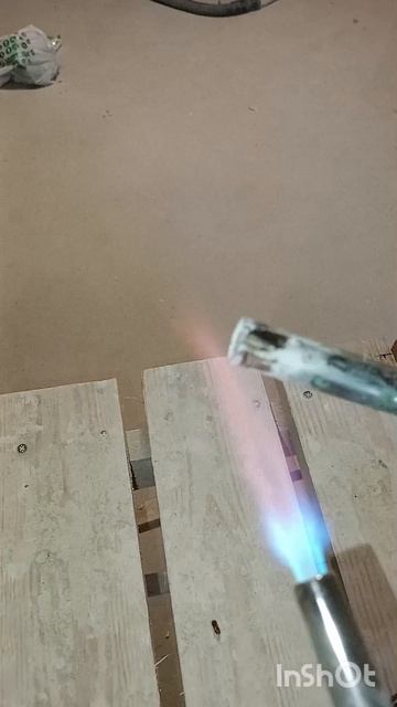 Отверстия в монтажных коробках быстро