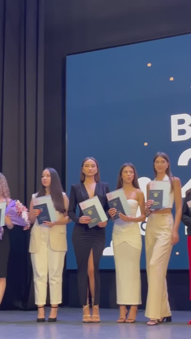 Вручение дипломов выпускникам Строительно-политехнического колледжа ВГТУ: день 2 смотреть онлайн