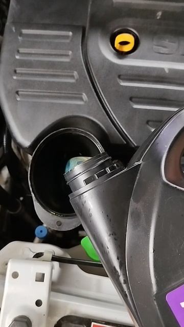 заливаем в Suzuki Vitara POLYMERIUM NECTAR 8800 15W30 API SP