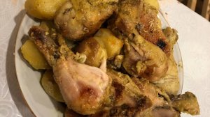 Голень с картошкой в рукаве.