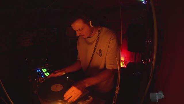 BASSERTIVE @ ЭМИГРАЦИЯ (Часть 2)