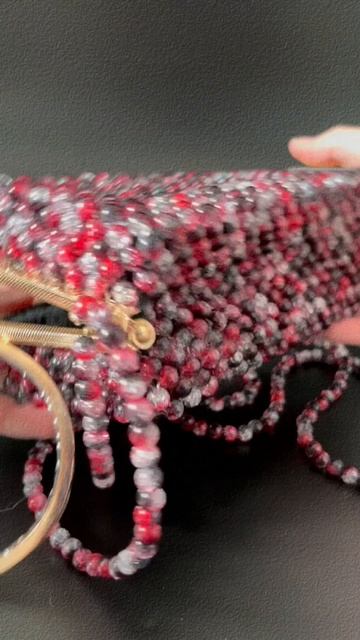 Огненный клатч из бусин ручной работы. смотреть онлайн