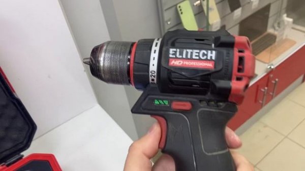Аккумуляторный шуруповёрт Elitech CD 12L2.