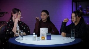 СЛЕПЫЕ ЗАТЕСТЫ ПАРФЮМЕРИИ: Лена и Маша угадывают ароматы | Парфпосиделки на Духи.рф